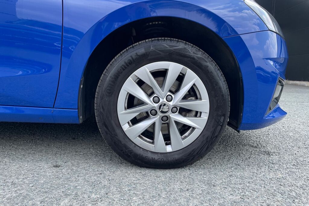 Skoda Fabia 1.0 Tsi 116 Se Comfort DY24BFE Blue #5