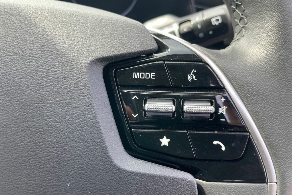 Kia e-Niro Ev 3 65Kwh Kia Approved Grey #17