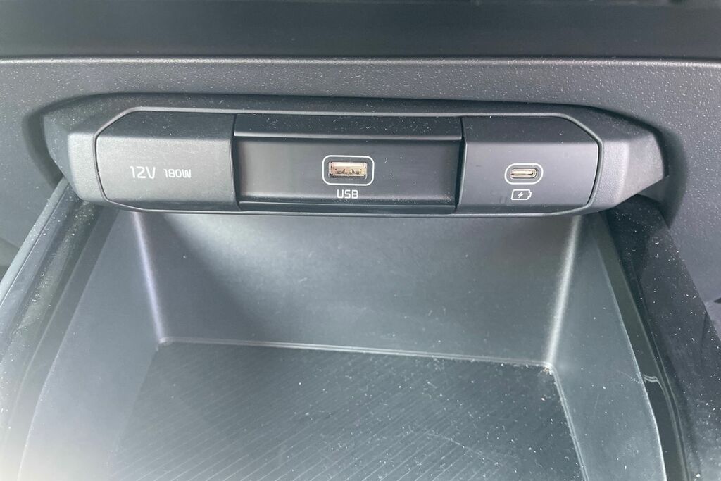 Kia e-Niro Ev 3 65Kwh Kia Approved Grey #32