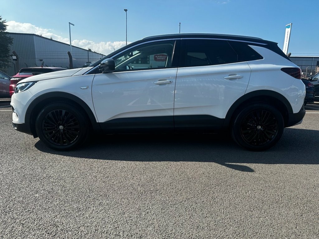 Vauxhall Grandland X 1.2L Sri Nav White #4