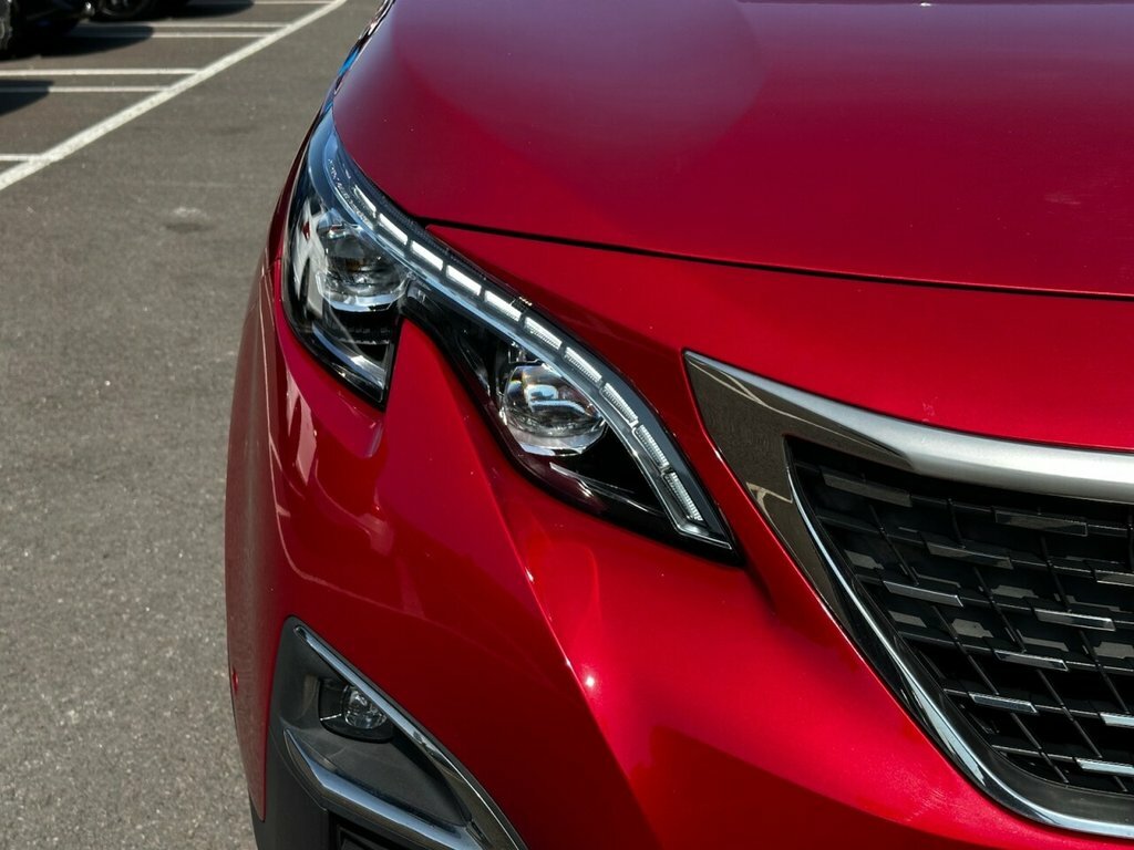 Peugeot 3008 1.2L Gt Line Red #4