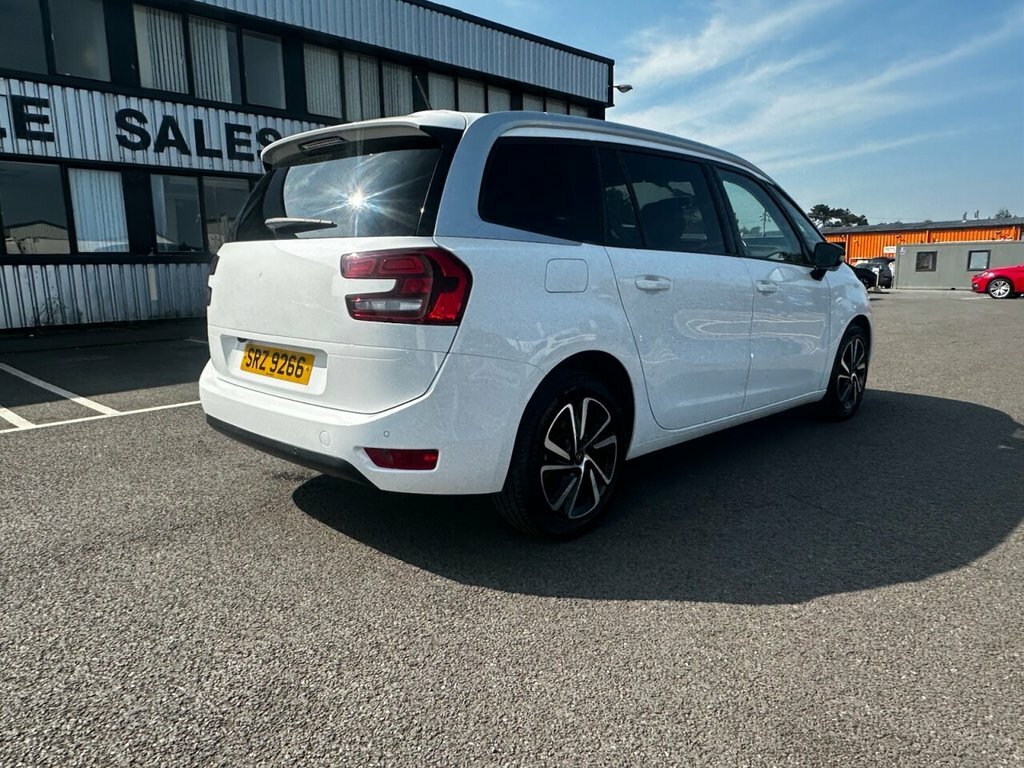 Citroen Grand C4 SpaceTourer 1.2L Sense White #4