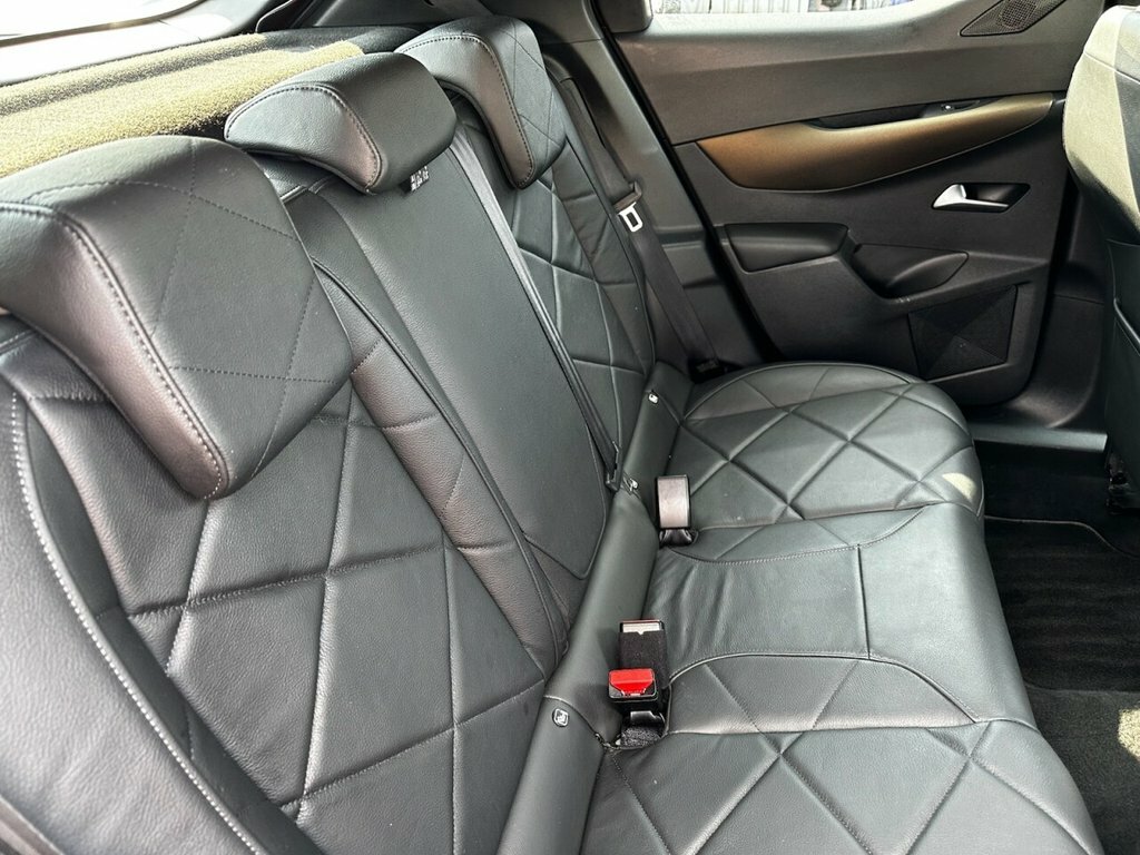 DS DS 3 Crossback E-tense Ultra Prestige White #11