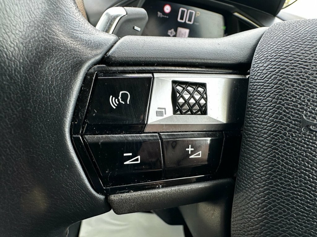 DS DS 3 Crossback E-tense Ultra Prestige White #23
