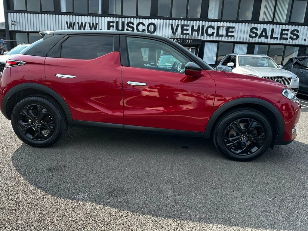 DS DS 3 Crossback 1.2L Prestige Red #2