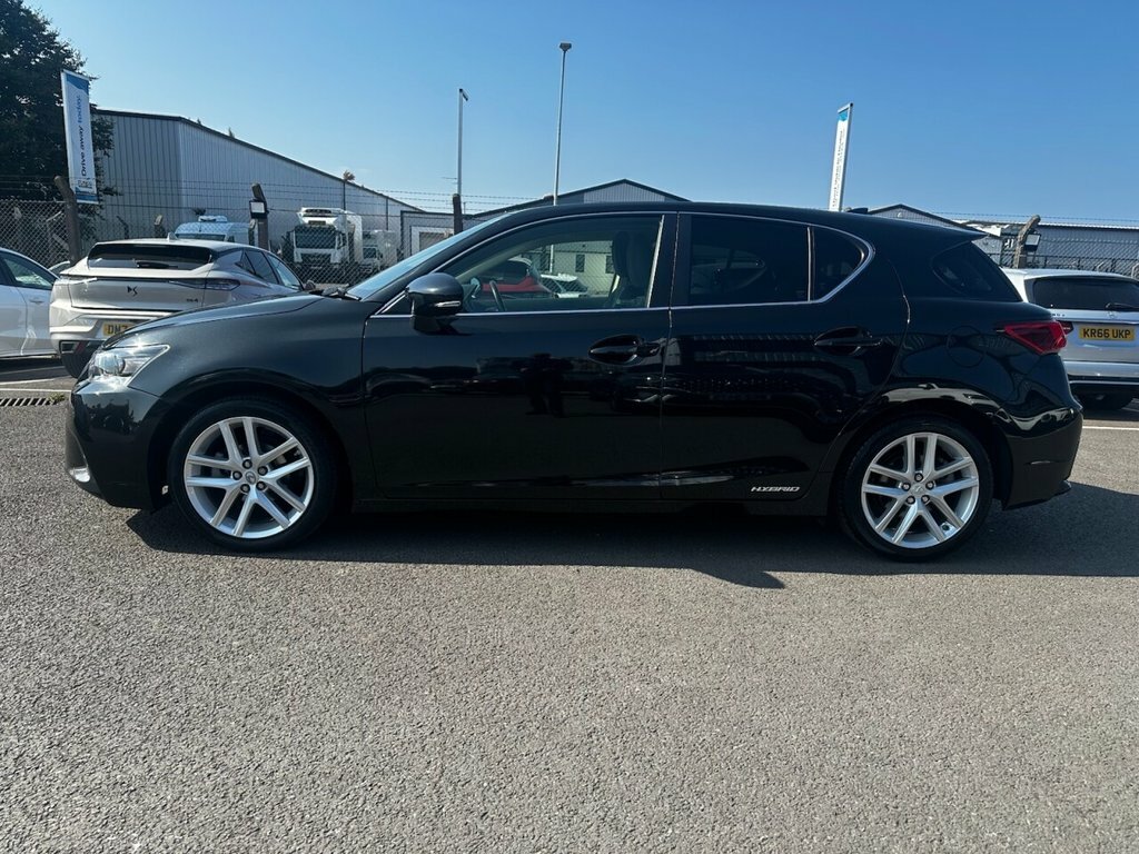 Lexus CT 1.8L Luxury Black #4