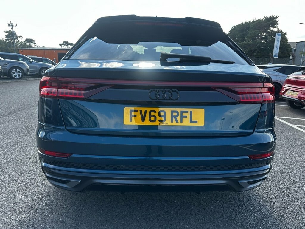 Audi Q8 3L S Line Blue #6