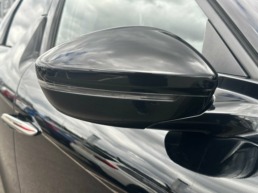 DS DS 3 Crossback Crossback 100Kw E-tense Ultra Prestige 50Kwh A Silver #19
