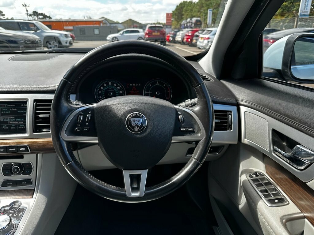 Jaguar XF 3.0 V6 340Ps Portfolio #10