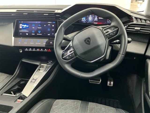 Peugeot 408 1.2 Puretech Allure Premium Fastback Ea Red #3