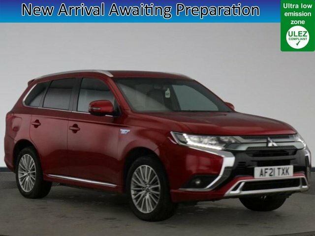 Mitsubishi Outlander 2.4H Twinmotor 13.8Kwh Dynamic Suv Plug Red