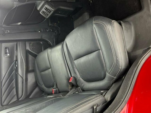 Mitsubishi Outlander 2.4H Twinmotor 13.8Kwh Dynamic Suv Plug Red #4