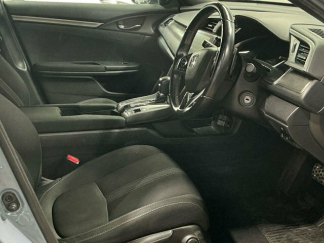 Honda Civic 1.5 Vtec Turbo Sport Plus 5-Door White #8
