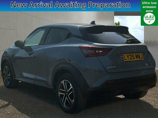 Nissan Juke 1.6 N-connecta Suv Hybrid Euro 6 Grey