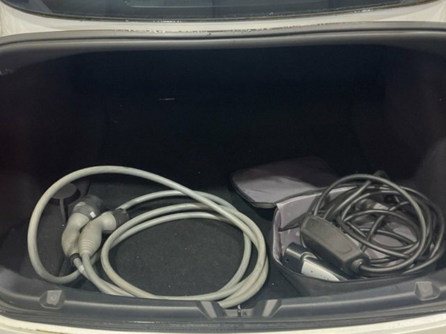 Tesla Model 3 Dual Motor Performance Saloon White #6