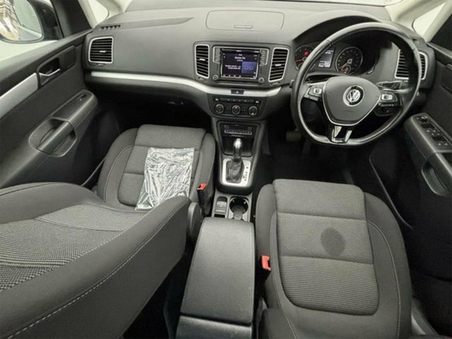 Volkswagen Sharan 1.4 Tsi Gpf Se Nav Mpv Dsg Euro 6 S S Black #4