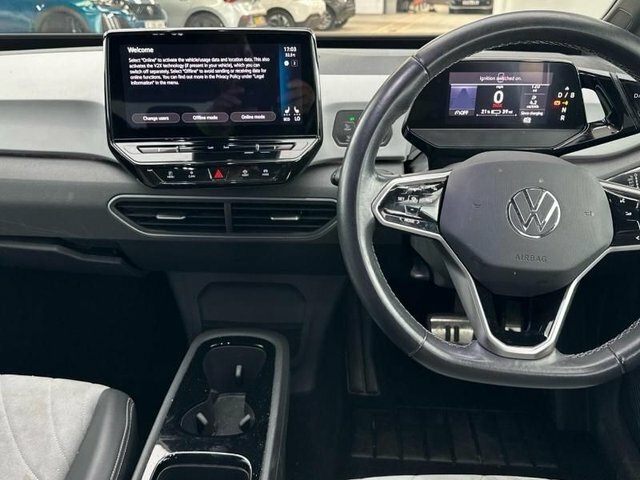 Volkswagen ID.3 Pro Performance 58Kwh Family Hatchback Electri Blue #5