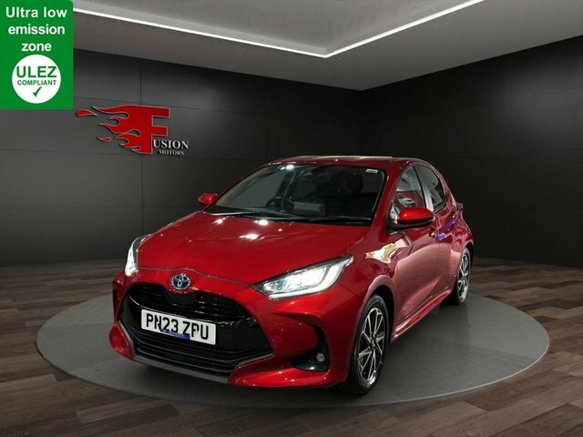 Toyota Yaris 1.5 Vvt-h Design Hatchback Hybrid E-cvt Red