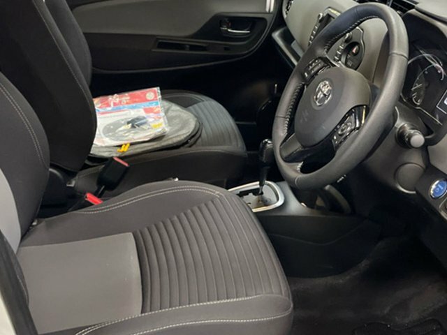 Toyota Yaris Hatchback Black #8