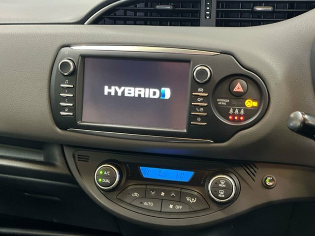 Toyota Yaris Hatchback Black #9