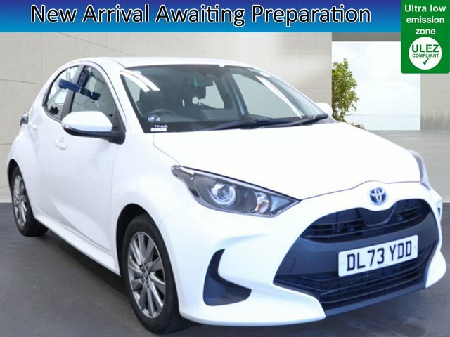 Toyota Yaris 1.5 Vvt-h Icon Hatchback Hybrid E-cvt E White