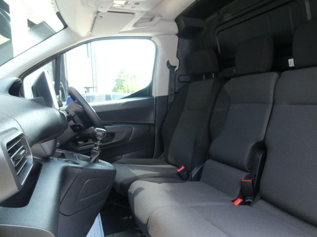 Peugeot Partner 1.5 Bluehdi 950 Professional Premium Long Panel White #4