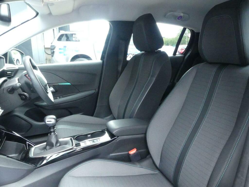Peugeot 208 1.2 Puretech Allure Premium Euro 6 S S Black #4
