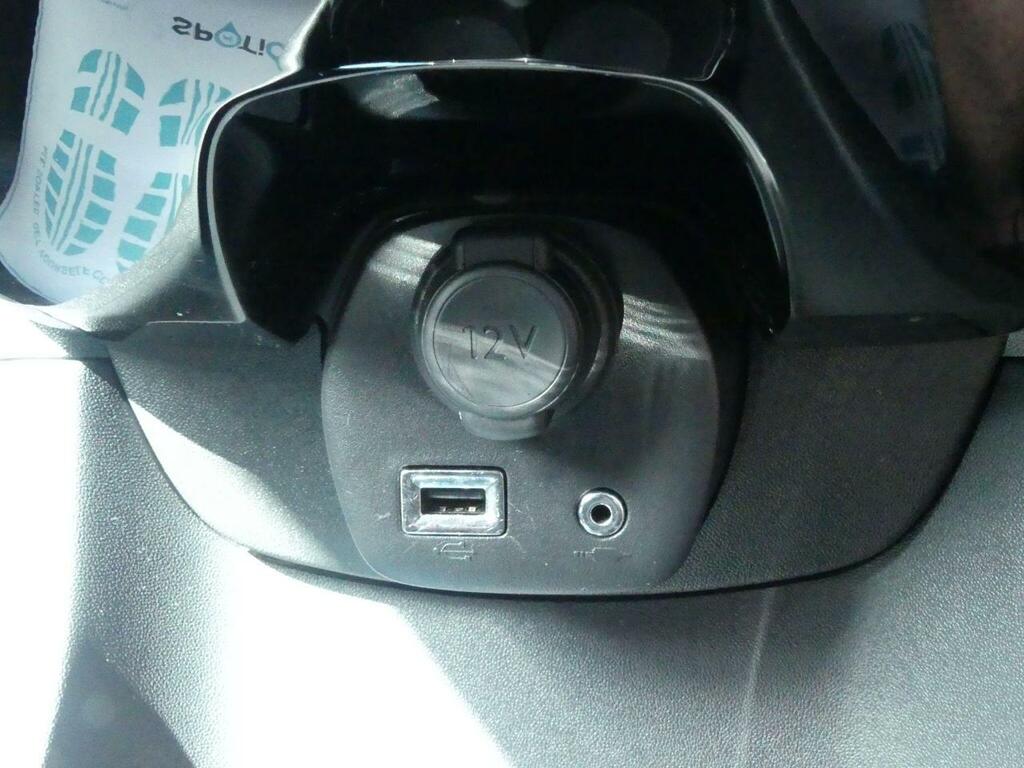 Peugeot 108 1.0 72 Active Black #21