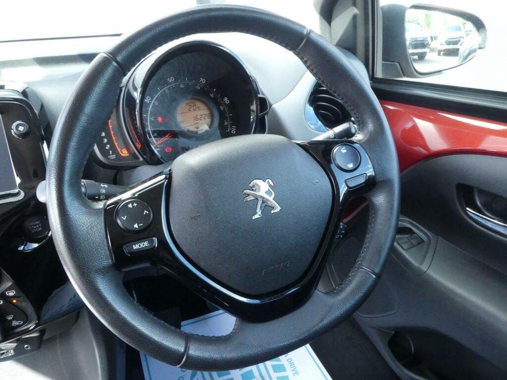 Peugeot 108 1.0 72 Active Black #11