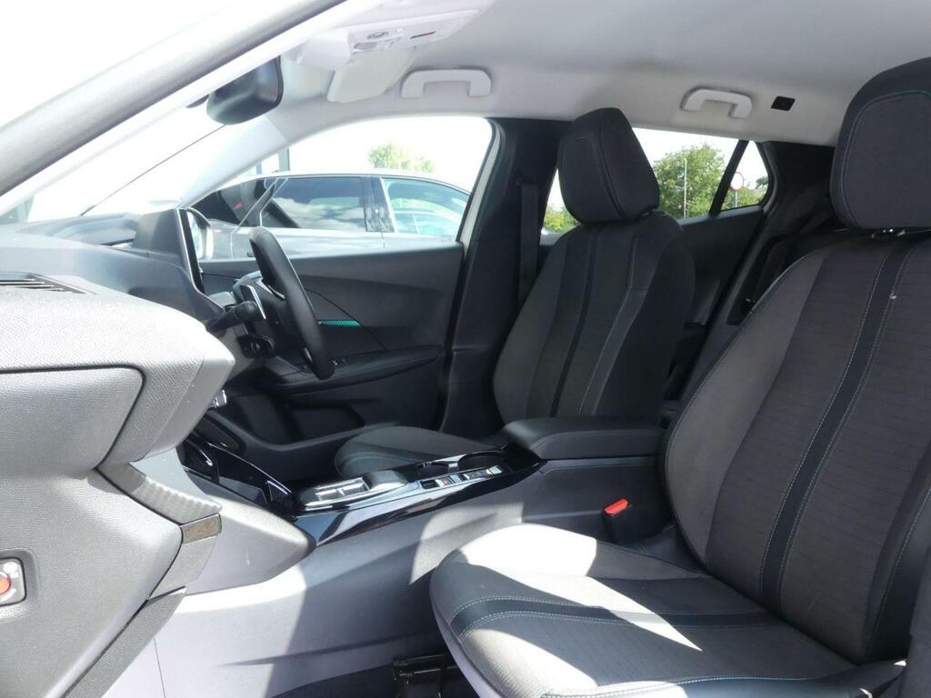 Peugeot 2008 1.2 Puretech Allure Premium Eat Euro 6 S S White #5