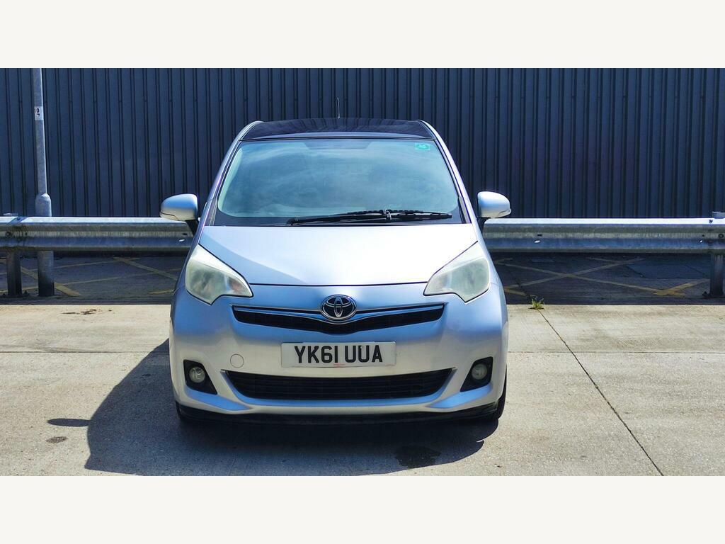 Toyota Verso-S 1.33 Dual Vvt-i T Spirit Euro 5 Silver #2