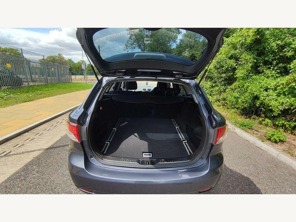 Toyota Avensis 2.0 D-4d Tr Grey #22