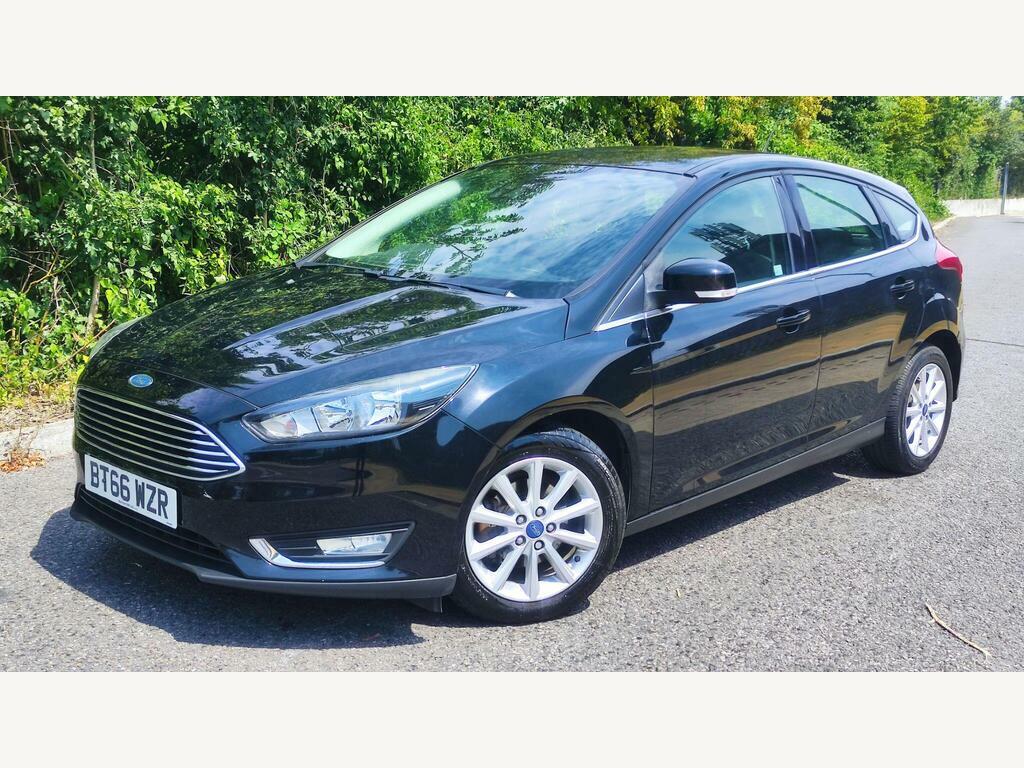 Ford Focus 1.0T Ecoboost Titanium Euro 6 S S Black #3