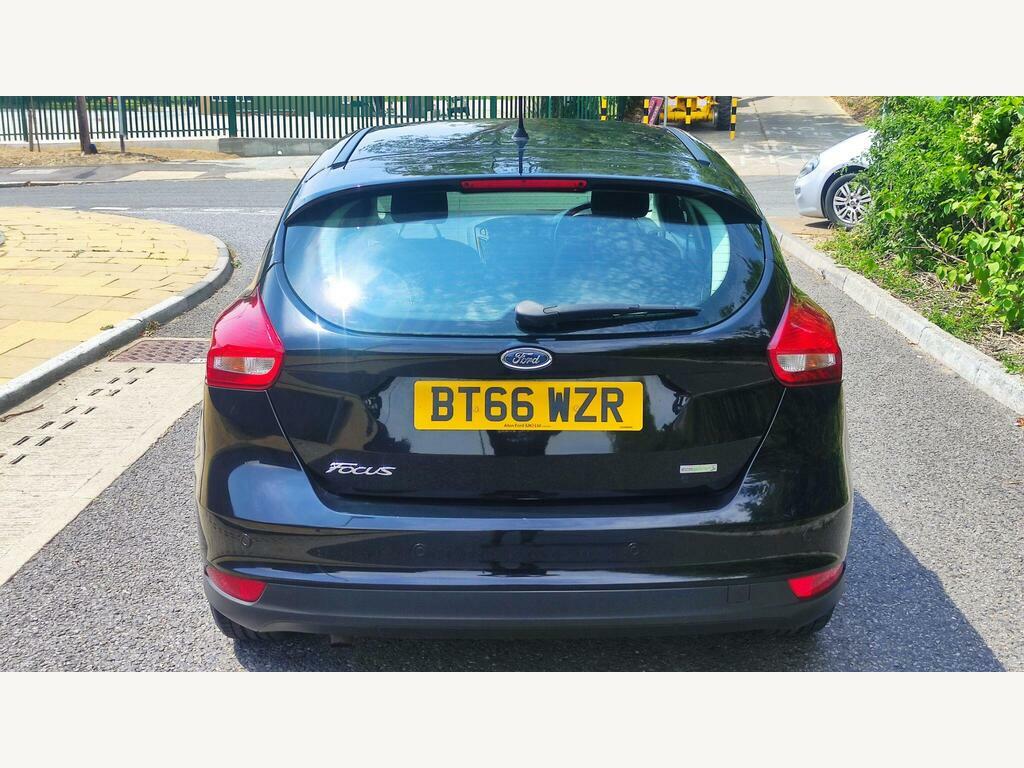 Ford Focus 1.0T Ecoboost Titanium Euro 6 S S Black #5