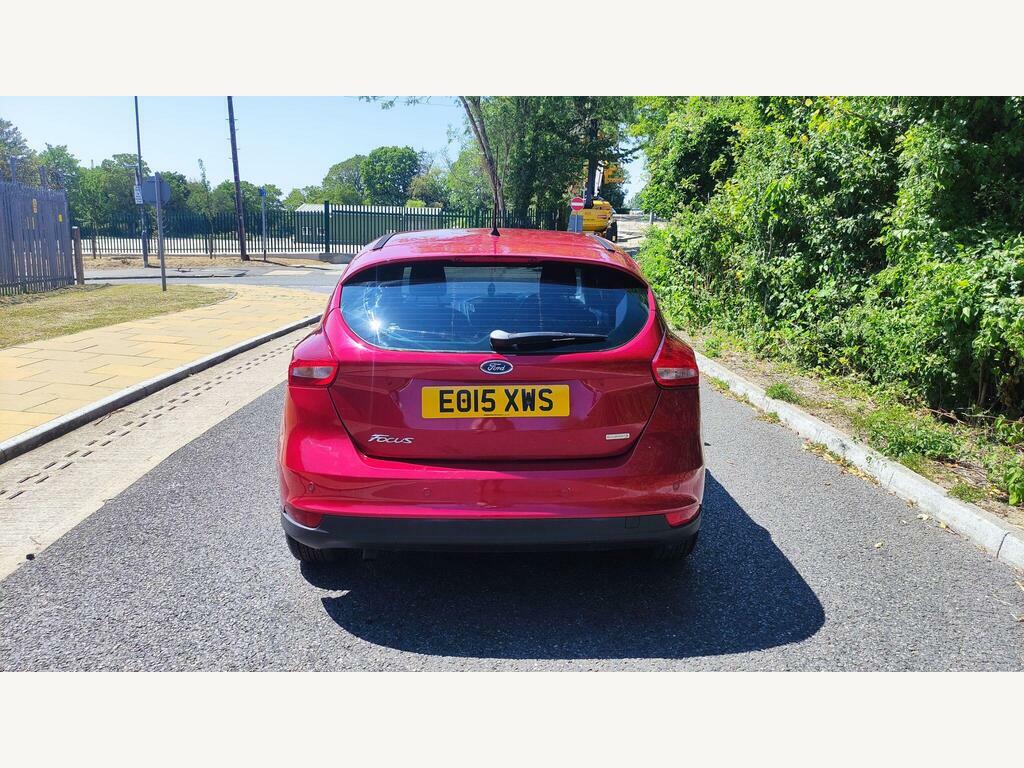 Ford Focus 1.0T Ecoboost Titanium Euro 6 S S EO15XWS Red #4