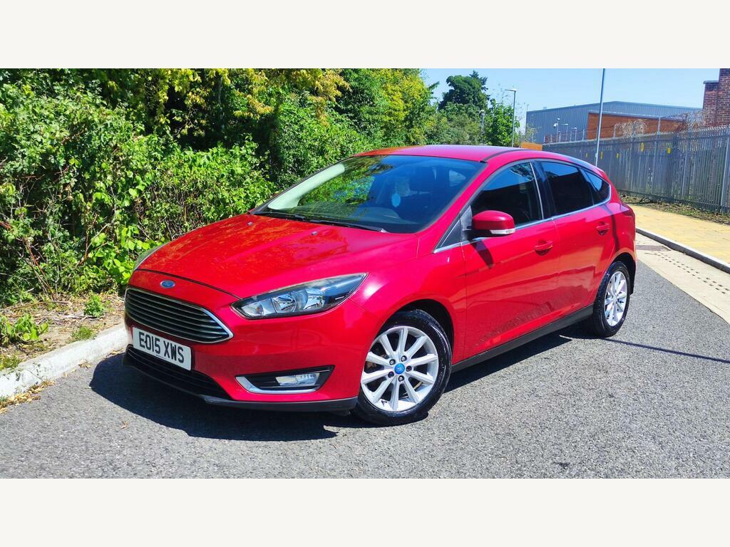 Ford Focus 1.0T Ecoboost Titanium Euro 6 S S Red