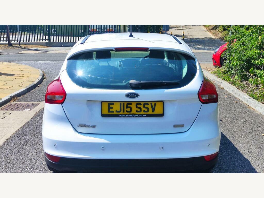 Ford Focus 1.0T Ecoboost Titanium Euro 6 S S EJ15SSV White #4