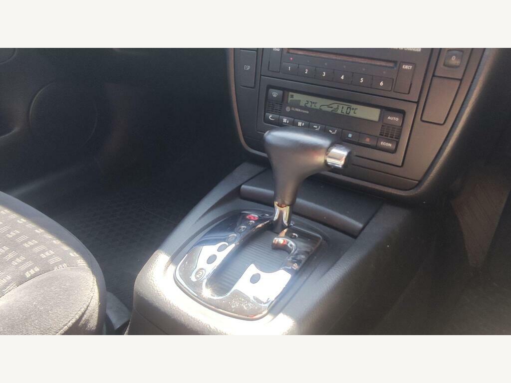 Volkswagen Passat 1.9 Se Tdi 129 Bhp Black #13
