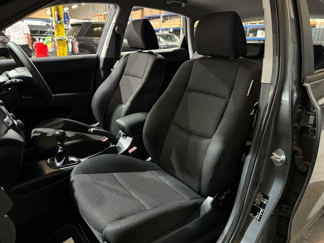 Hyundai I30 1.4 Comfort Hatchback Euro 4 10 Silver #9