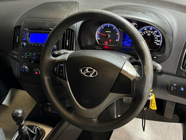 Hyundai I30 1.4 Comfort Hatchback Euro 4 10 Silver #7