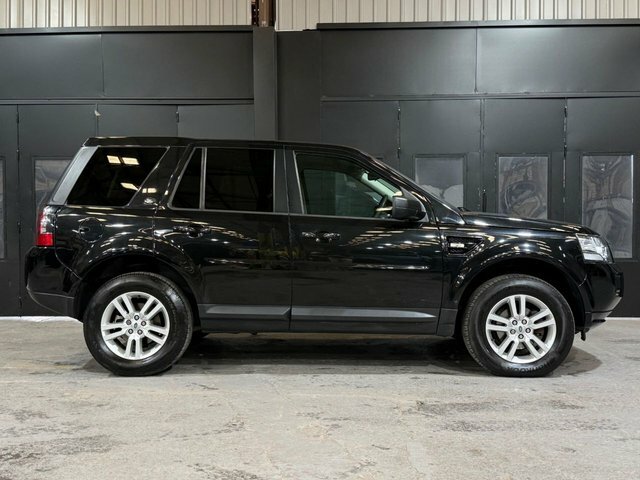 Land Rover Freelander 2 Td4 Black And White Black #3