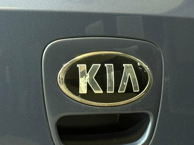 Kia RIO Hatchback Black #50