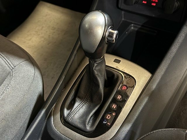Kia RIO Hatchback Black #33