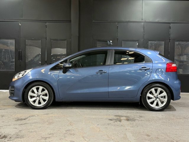 Kia RIO Hatchback Black #22