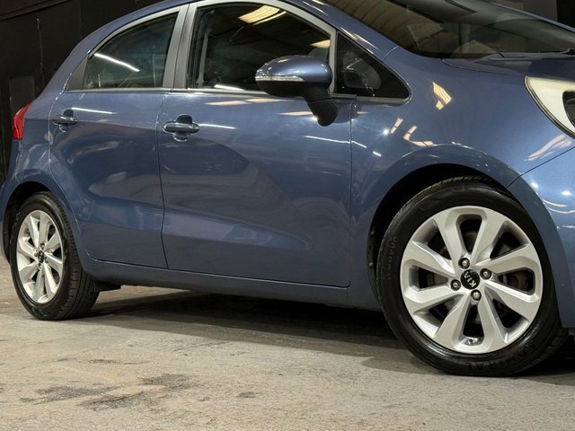 Kia RIO Hatchback Black #65