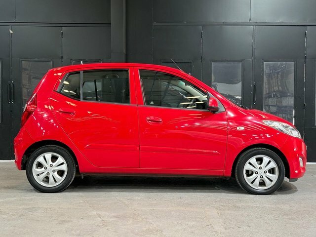 Hyundai I10 Active Hatchback Red #3
