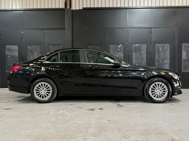 Mercedes-Benz C Class C220d Se Saloon Black #3
