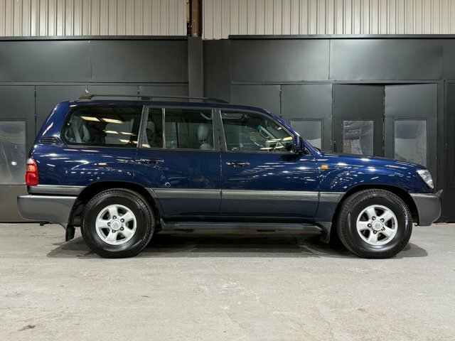 Toyota Land Cruiser Amazon VX Suv Blue #3