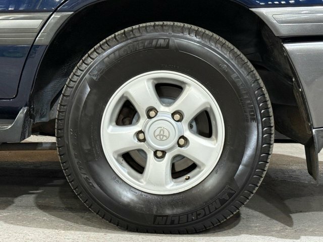 Toyota Land Cruiser Amazon Td VX Silver #26