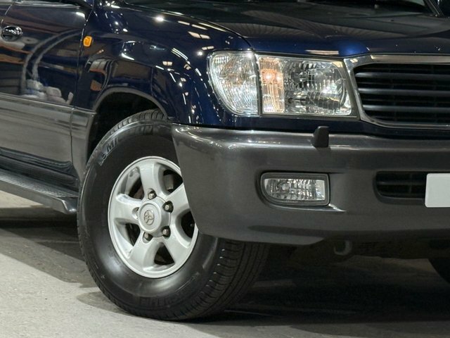 Toyota Land Cruiser Amazon Td VX Silver #18